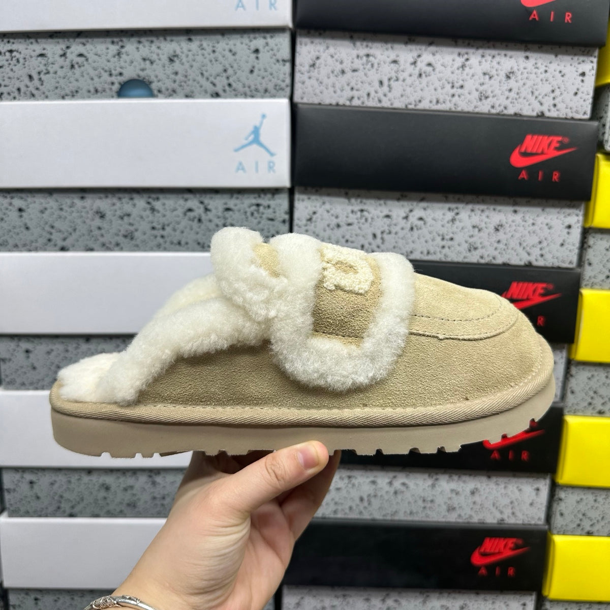 UGG Cozee Squish Slide – Sand Suede Open-Toe Sandal with Cream Shearling Knot Strap & Tonal Lug Sole