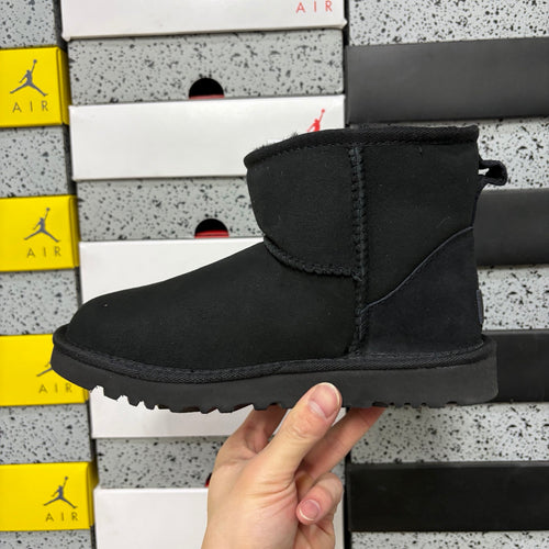 UGG Classic Ultra Mini Boot – Black Suede Ankle Boot with Sheepskin Lining & Tonal Lug Sole