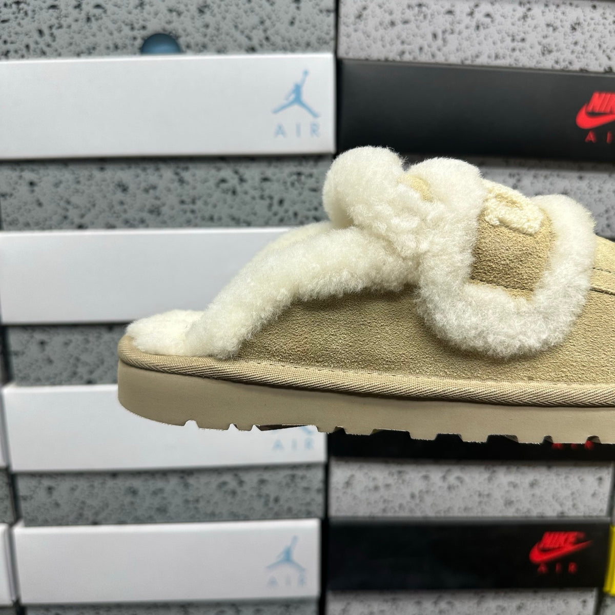 UGG Cozee Squish Slide – Sand Suede Open-Toe Sandal with Cream Shearling Knot Strap & Tonal Lug Sole