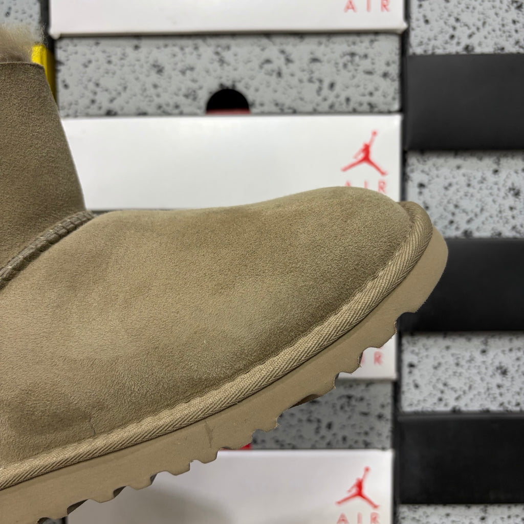 UGG Bailey Button Mini Boot – Khaki Suede