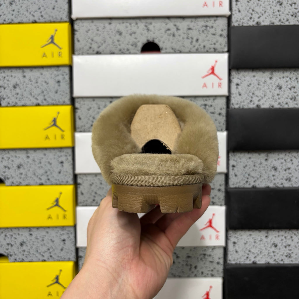 UGG Disquette Platform Slipper – Sand Suede Open-Toe Slide with Tonal Sand Sheepskin Drape & Chunky Gum Lug Sole