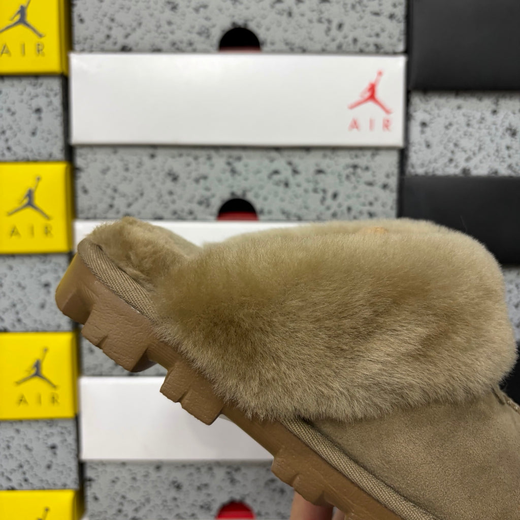 UGG Disquette Platform Slipper – Sand Suede Open-Toe Slide with Tonal Sand Sheepskin Drape & Chunky Gum Lug Sole