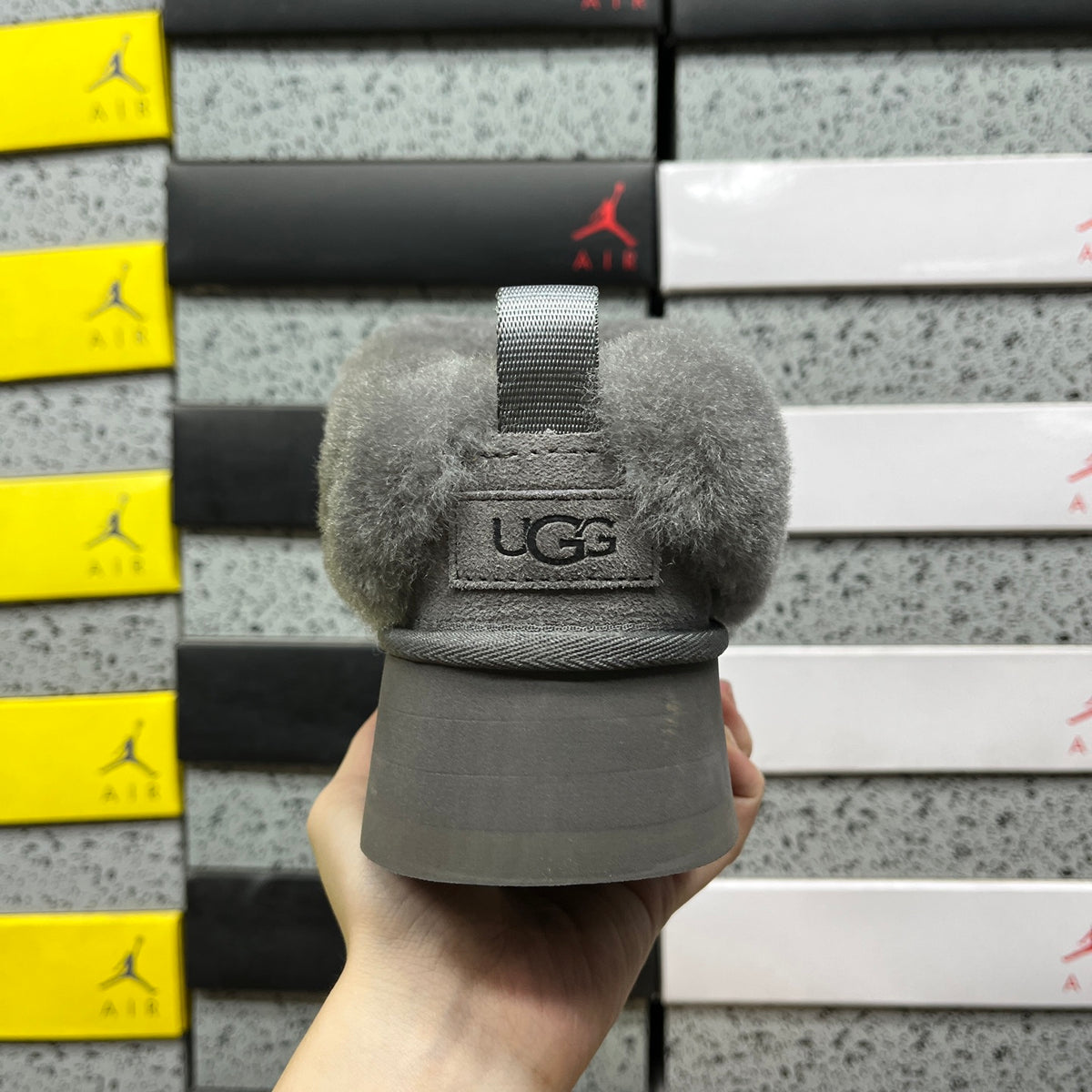 UGG Yazzelle – Grey Suede Platform Slipper with Plush Sheepskin Cuff & Chunky Lug Sole