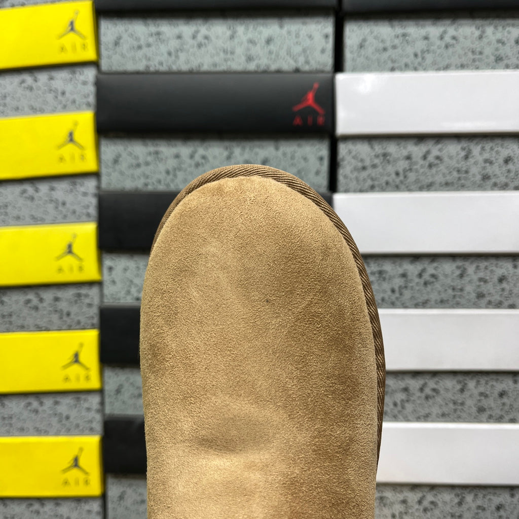 UGG Bailey Button II Boot – Chestnut Suede