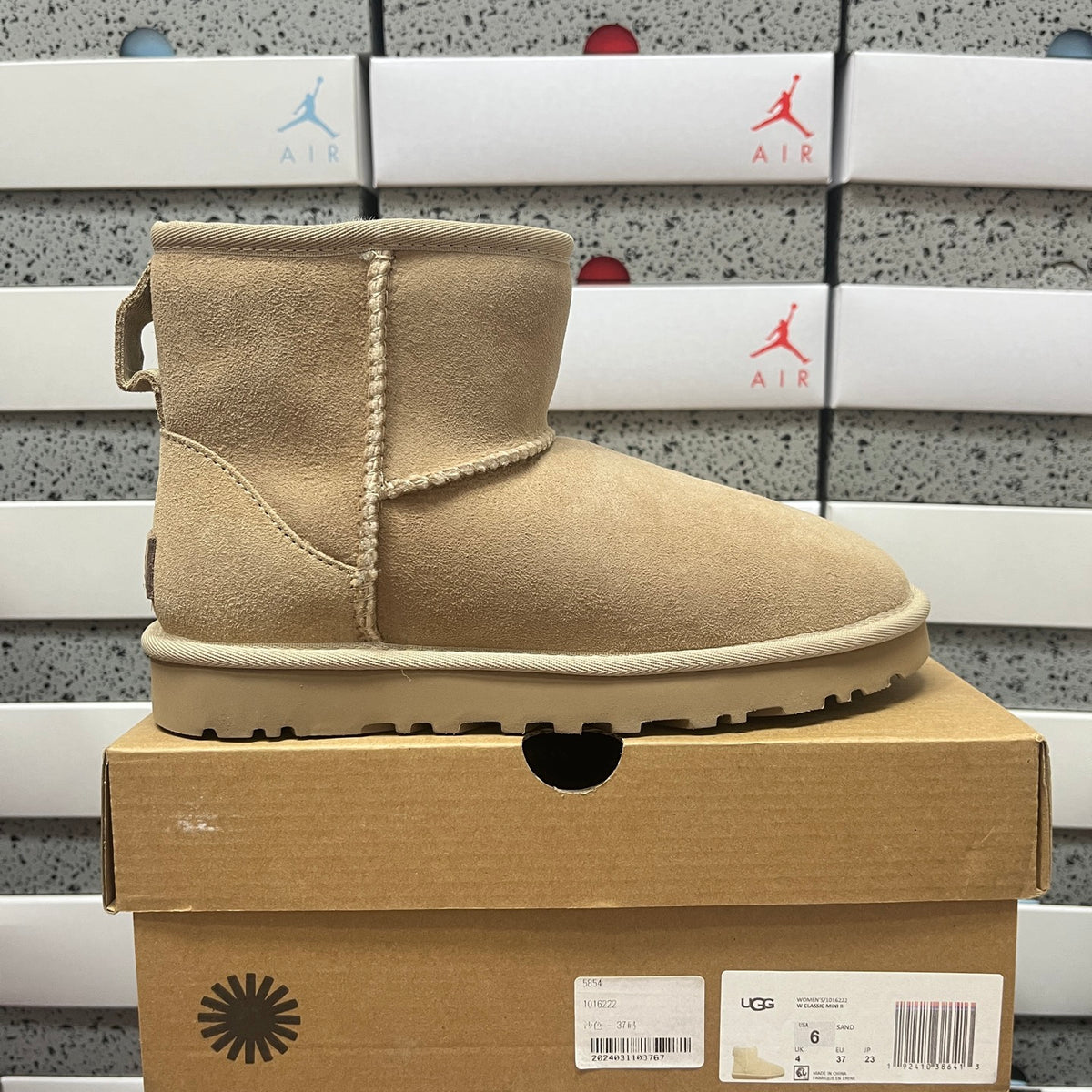 UGG Kallen Lace – Sand Suede Platform Bootie with Cream Sheepskin Cuff