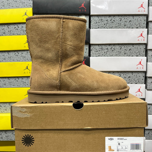UGG Classic Short Boot – Chestnut Suede