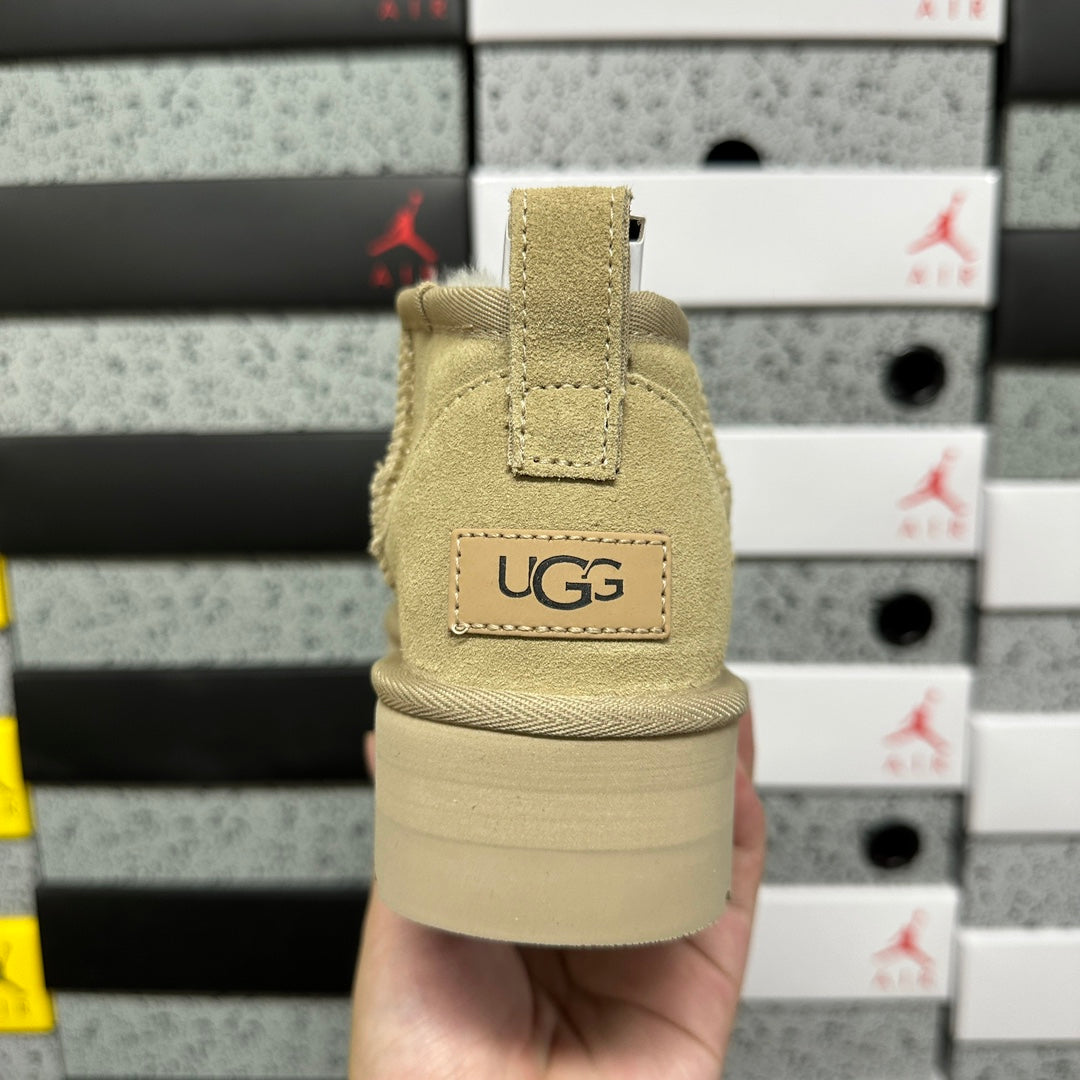 UGG Classic Ultra Mini Platform Boot – Sand Suede
