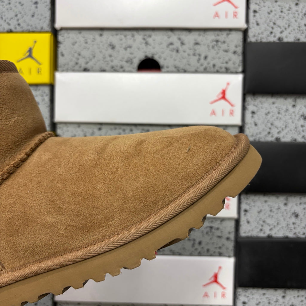 UGG Classic Mini Boot – Chestnut Suede