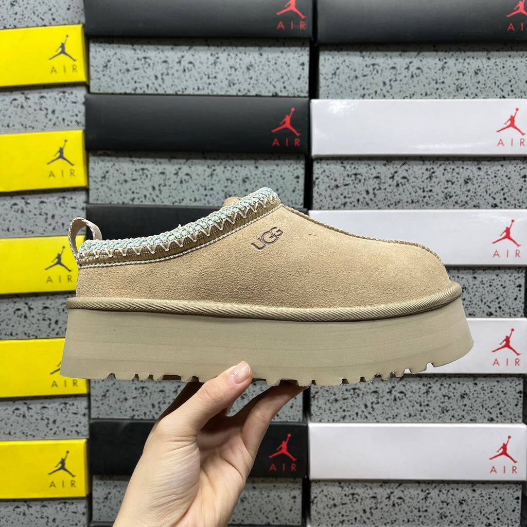 UGG Platform Snow Boots – Suede & Sherpa Winter Boots
