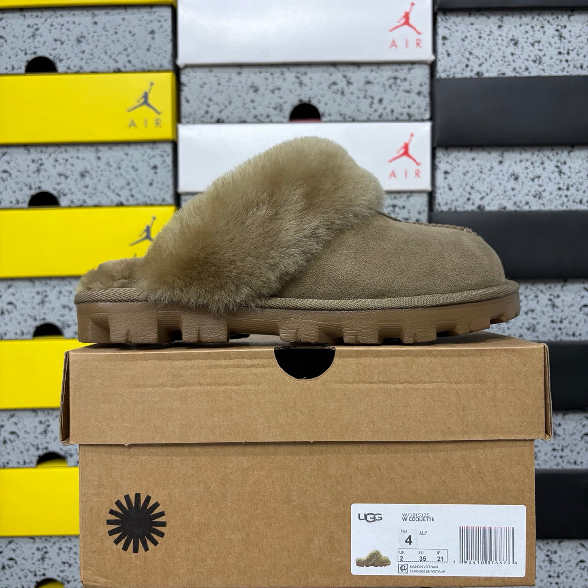 UGG Disquette Platform Slipper – Sand Suede Open-Toe Slide with Tonal Sand Sheepskin Drape & Chunky Gum Lug Sole