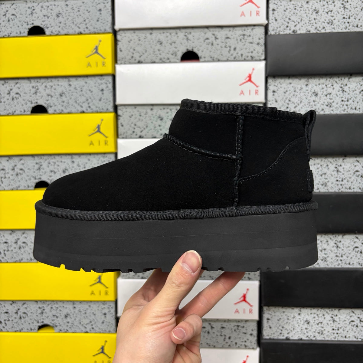 UGG Ultra Mini Platform Boot – All-Black Nubuck & Sherpa
