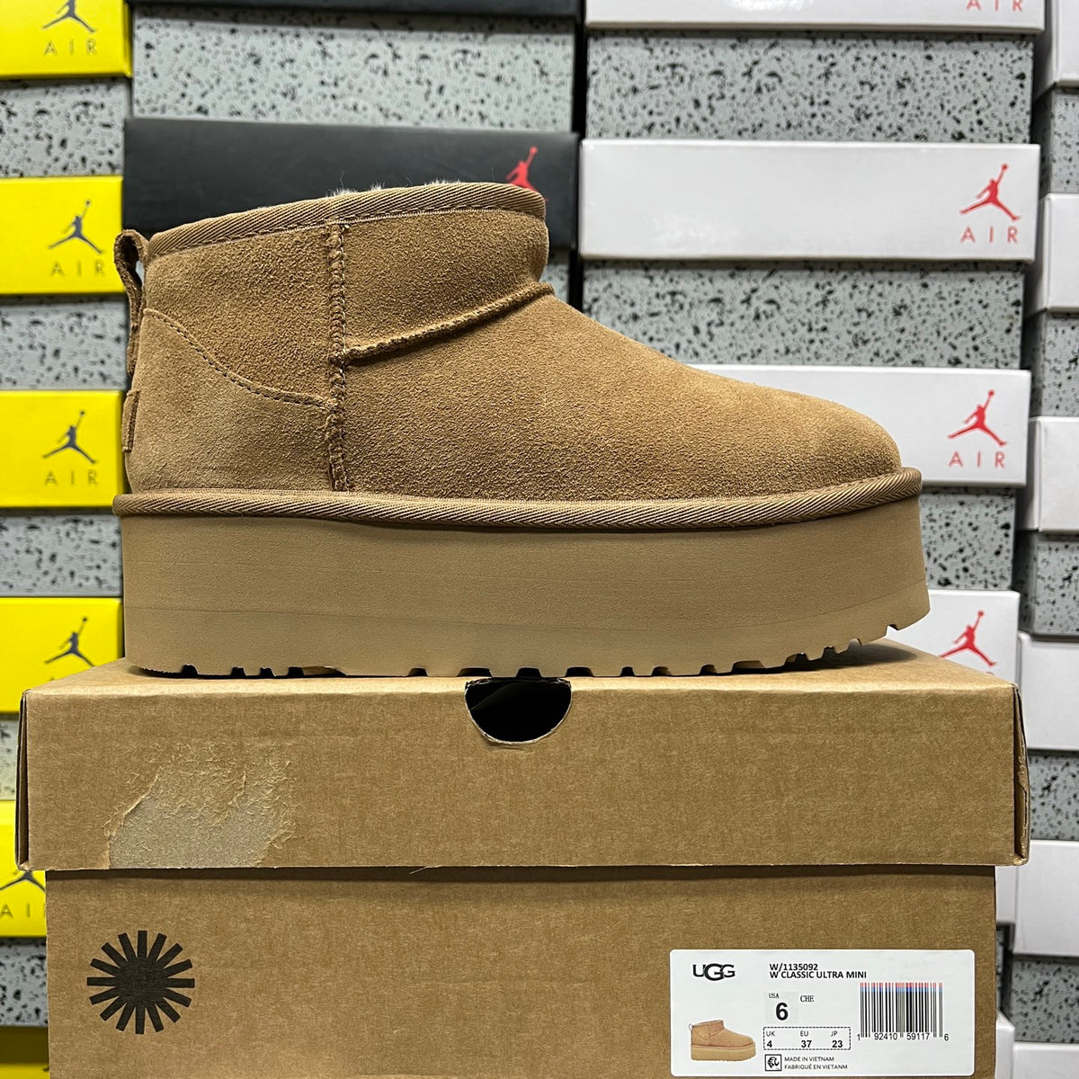 UGG Classic Ultra Mini Platform Boot – Chestnut Tonal with Warm Wheat Platform Sole