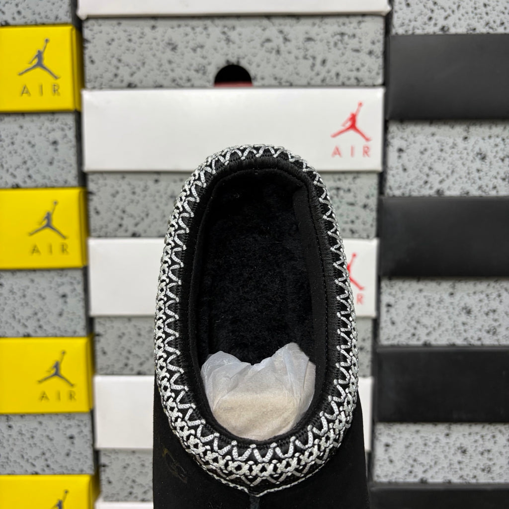 UGG Tazz Slipper – Black Suede Open-Back Platform Mule with Black & White Herringbone Braid Trim