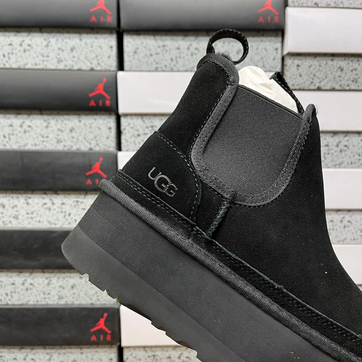 UGG Chelsea Boot – All-Black Suede with UGGPlush Lining & SugarSole