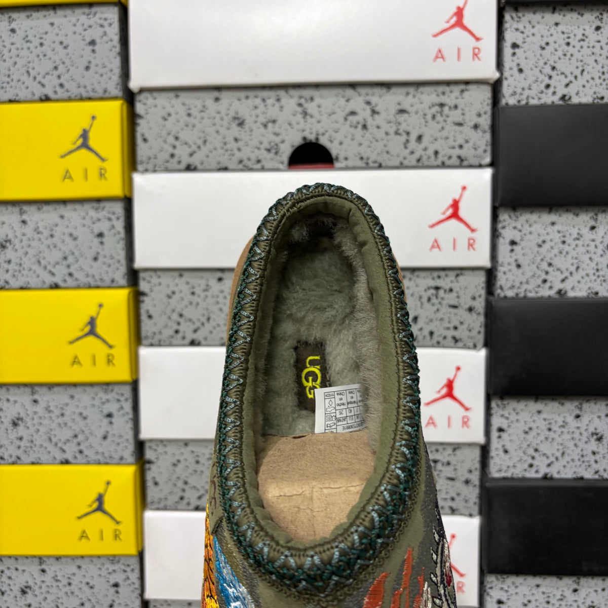 UGG × Palace Skateboards Tazz Slipper – Olive with Dragon Embroidery, Dark Green Braid Trim & Gum Platform Sole