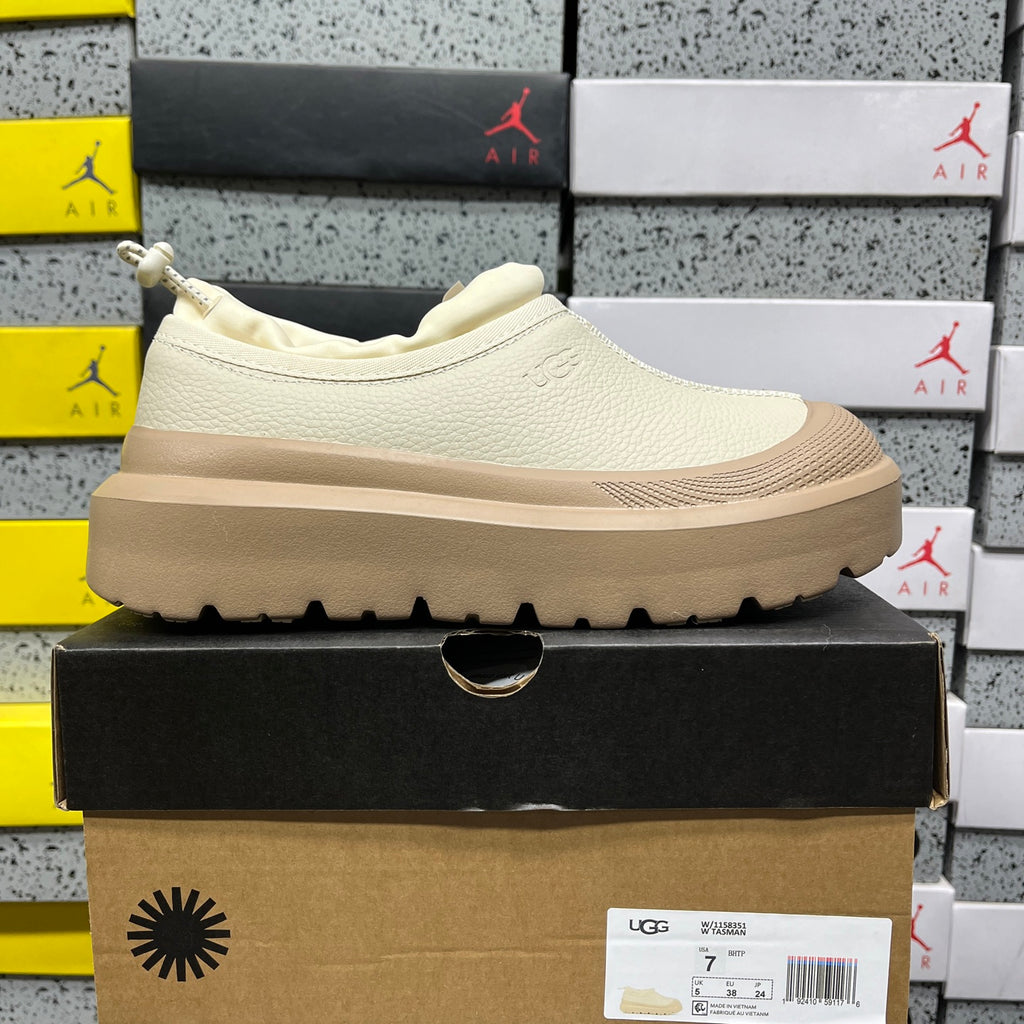 UGG Lowmel – Cream Pebbled Leather Slip-On with Sheepskin Lining & Tonal SugarSole