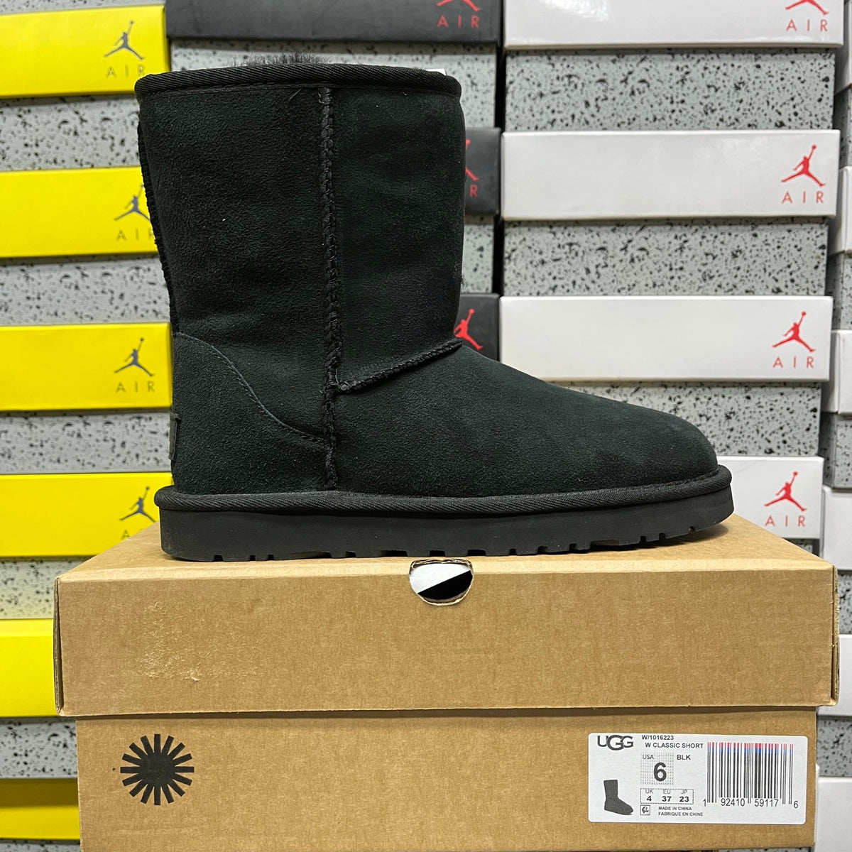 UGG Classic Short Boot – All-Black Suede