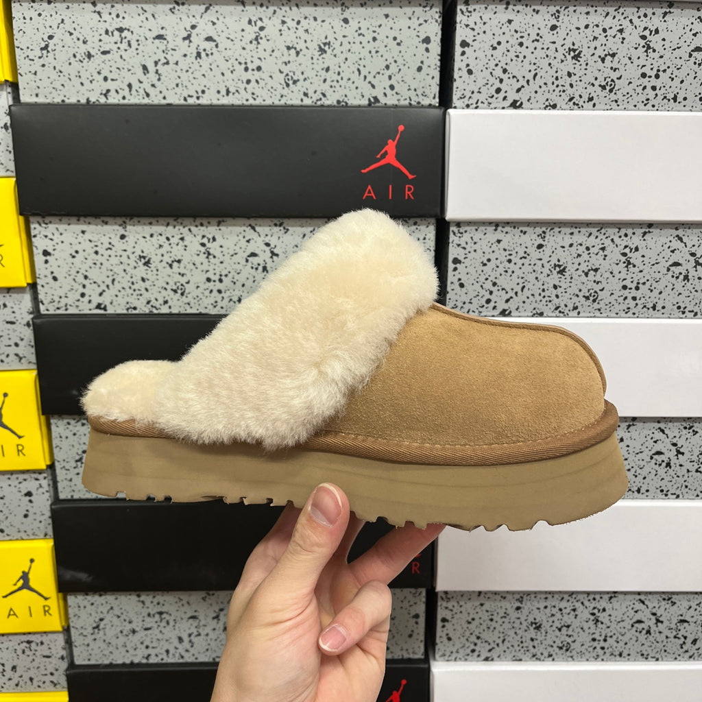 UGG Star Platform Slide – Chestnut with Genuine Sheepskin Footbed