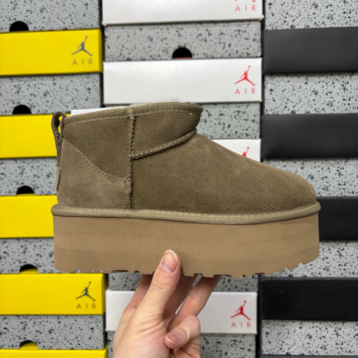 UGG Ultra Mini Platform Boot – Taupe Suede