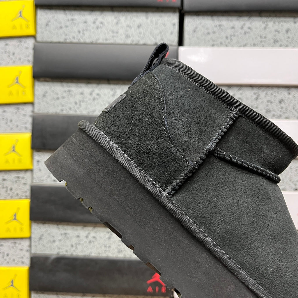 UGG Classic Ultra Mini Platform Boot – All-Black Tonal with Black Platform Sole