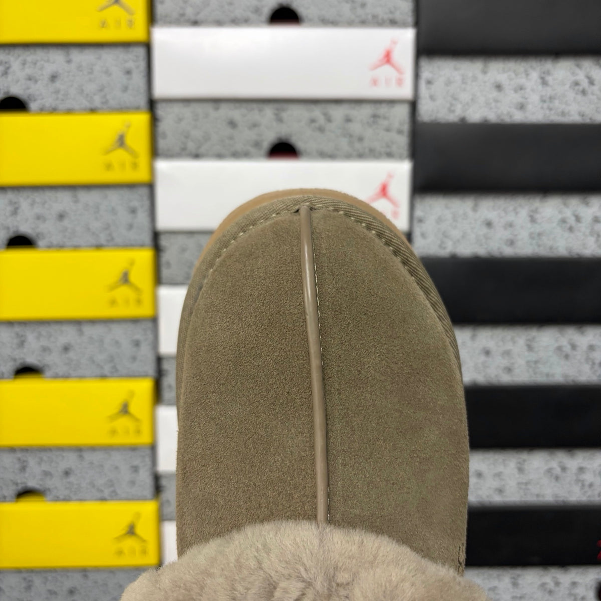 UGG Disquette Platform Slippers – Sand Suede & Shearling Fur Slide