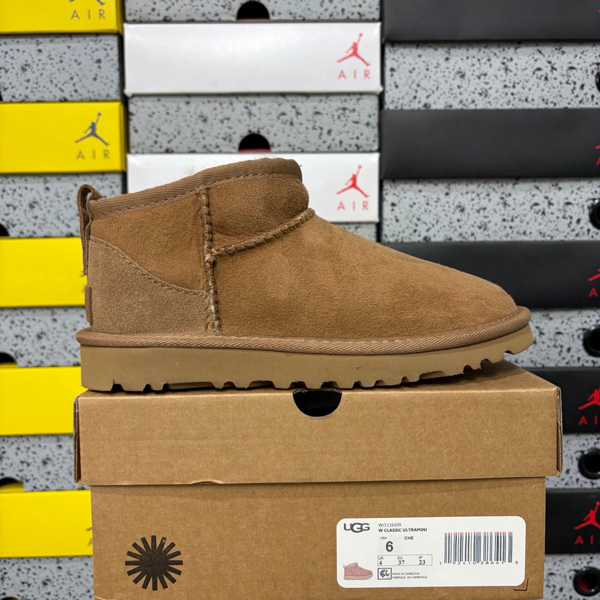 UGG Classic Ultra Mini Boot – Chestnut Suede Ankle Boot with Sheepskin Lining & Tonal Lug Sole