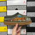 UGG × Palace Skateboards Tazz Slipper – Olive with Dragon Embroidery, Dark Green Braid Trim & Gum Platform Sole
