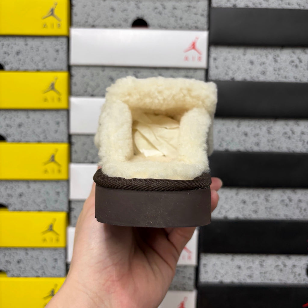 UGG Cozee Squish Slide – Espresso Suede Open-Toe Sandal with Cream Shearling Knot Strap & Dark Lug Sole