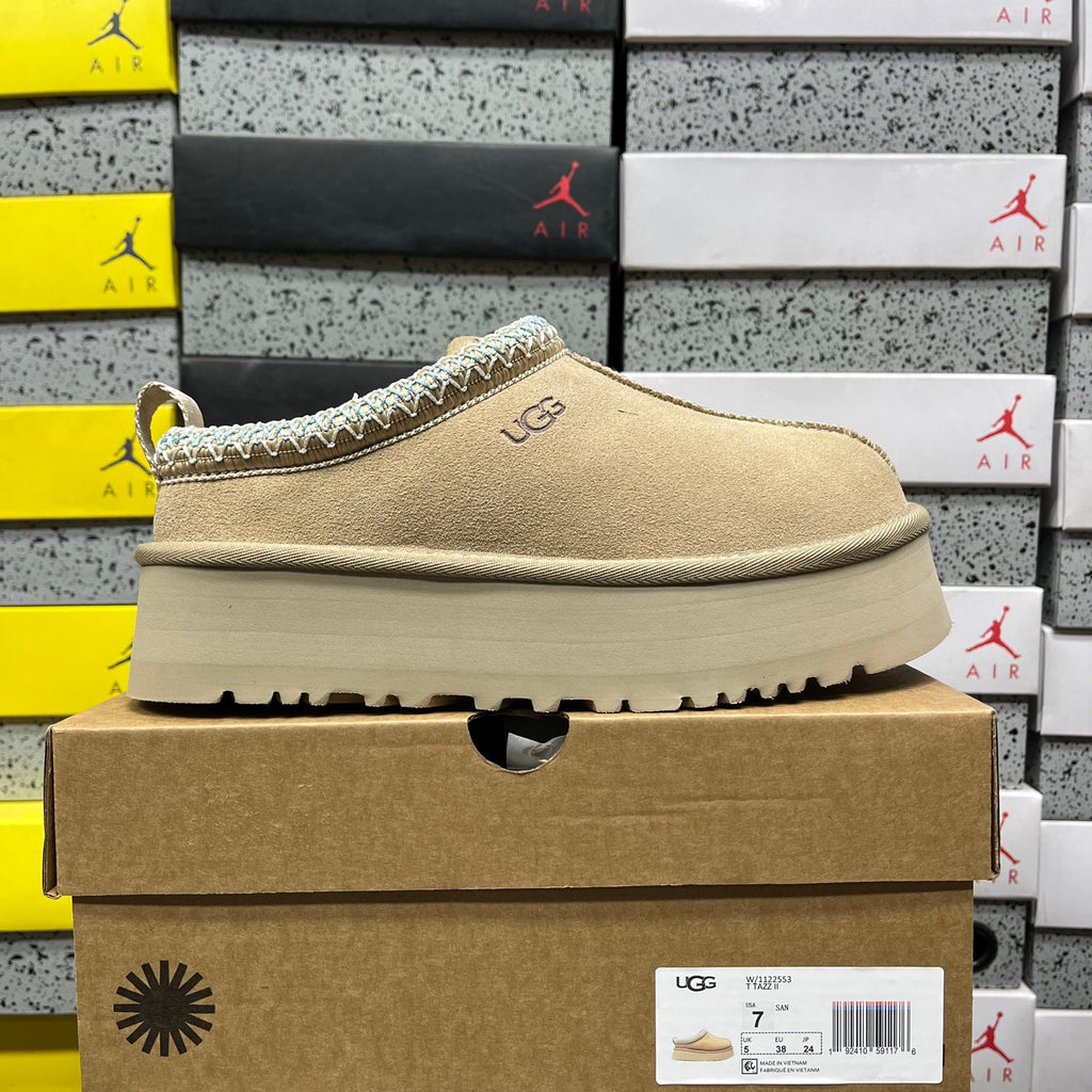 UGG Platform Snow Boots – Sand Suede & Teal Woven Collar