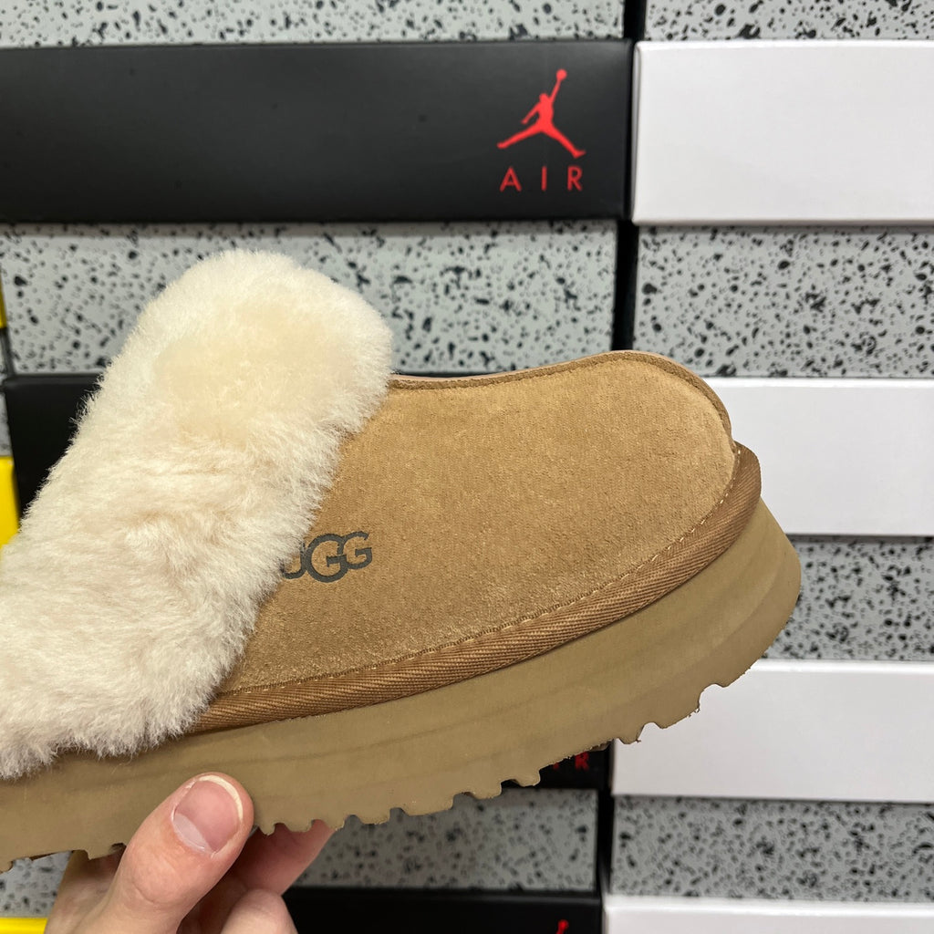 UGG Star Platform Slide – Chestnut with Genuine Sheepskin Footbed