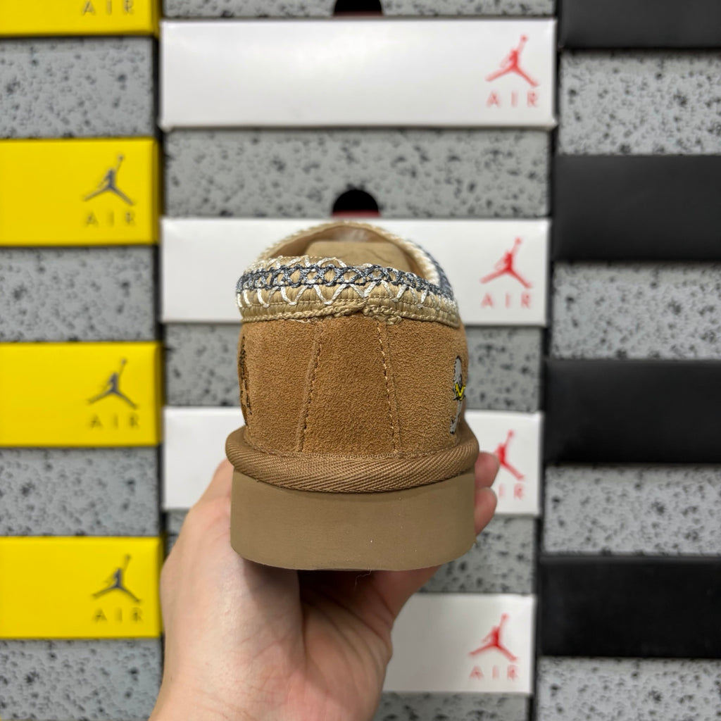 UGG × Palace Skateboards Tasman Slipper – Chestnut Suede with Embroidered Graphic Patches & Metallic Braid Trim