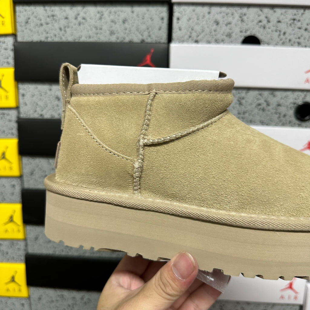 UGG Classic Ultra Mini Platform Boot – Sand Suede
