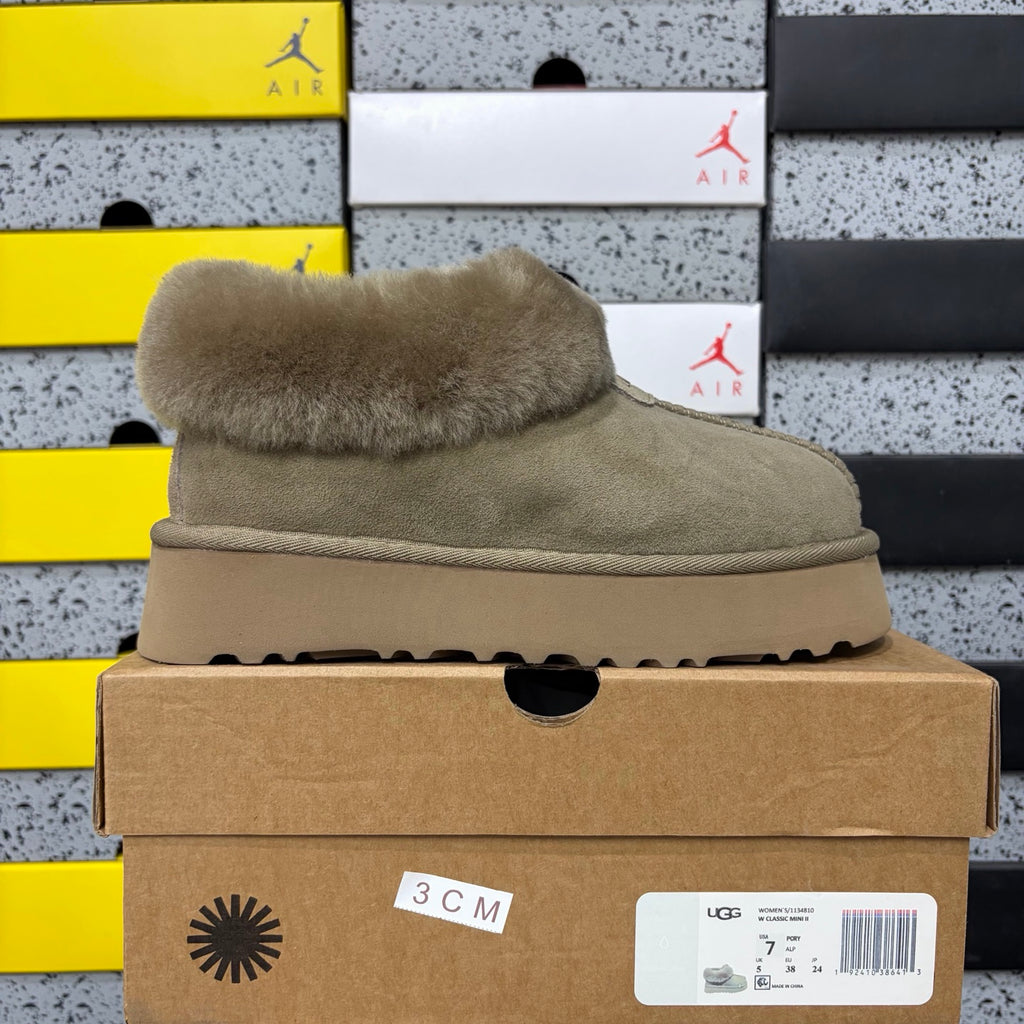 UGG Tazz Slipper – Olive Suede Platform Mule with Tonal Olive Sheepskin Cuff & Gum Lug Sole