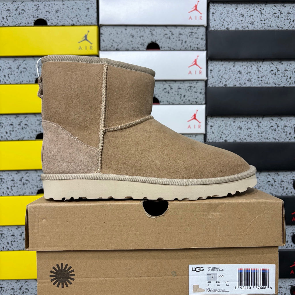 UGG Kallen Lace – Chestnut Suede Platform Bootie with Cream Sheepskin Cuff