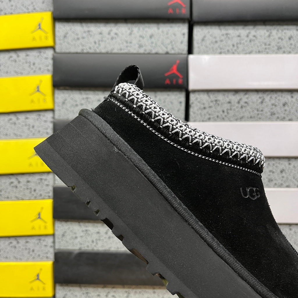 UGG Tazz Platform Slipper – Black Suede with Embroidered Collar Trim
