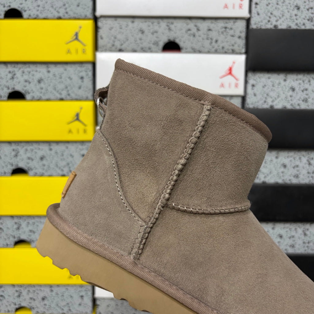 UGG Kallen Lace – Chestnut Suede Platform Bootie with Cream Sheepskin Cuff