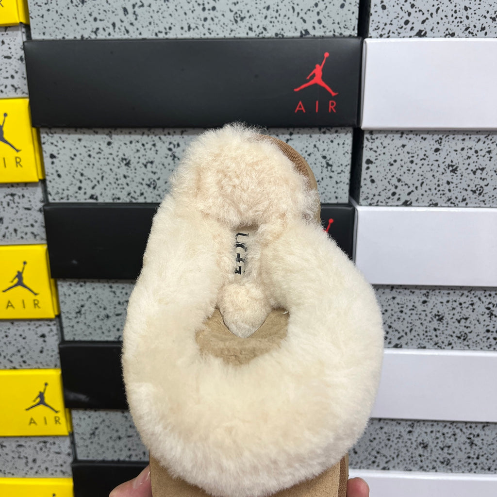UGG Star Platform Slide – Chestnut with Genuine Sheepskin Footbed
