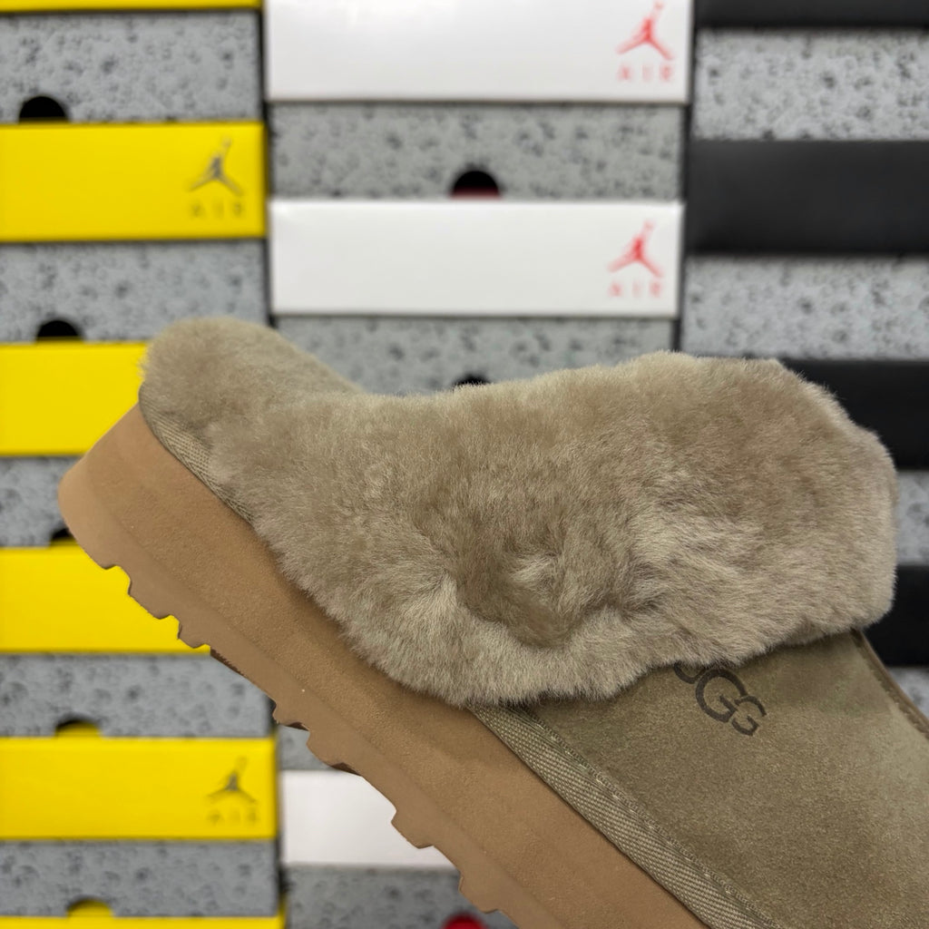 UGG Disquette Platform Slippers – Sand Suede & Shearling Fur Slide