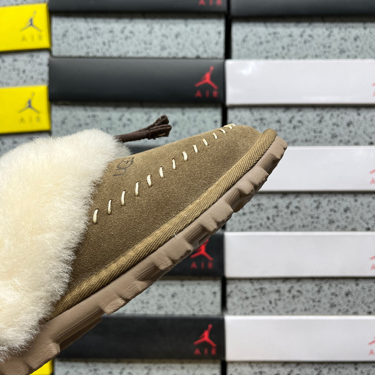 UGG Goldenstar Clog – Sand Suede Open-Back Mule with Plush Sheepskin Cuff & Tonal Lug Sole