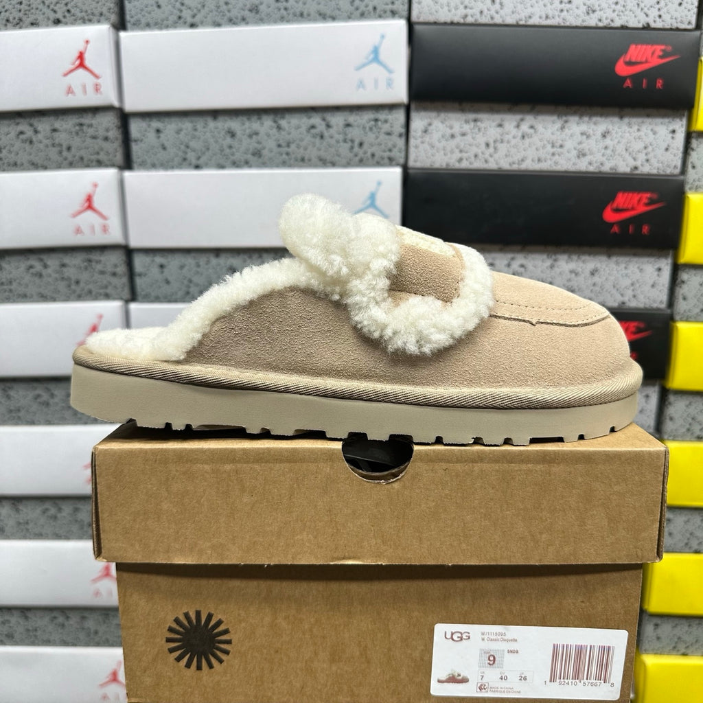 UGG Shearling Slide – Sand Suede Open-Toe Sandal with Sculptural Curly Shearling Knot Strap