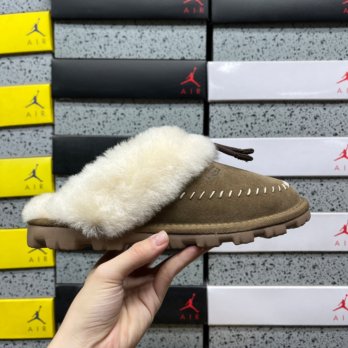 UGG Goldenstar Clog – Sand Suede Open-Back Mule with Plush Sheepskin Cuff & Tonal Lug Sole