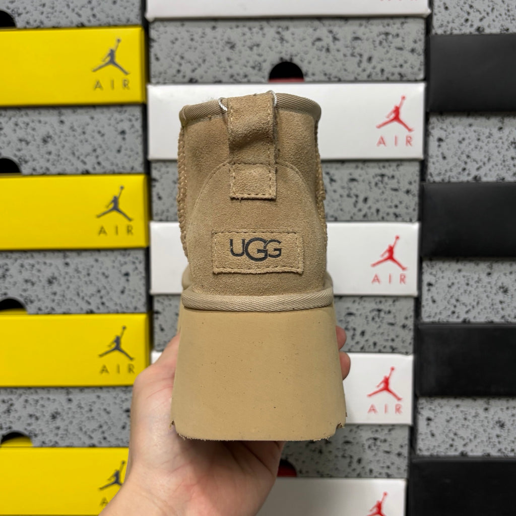 UGG Fisherman Low-Shaft Boot – Sand with Genuine Sheepskin Lining