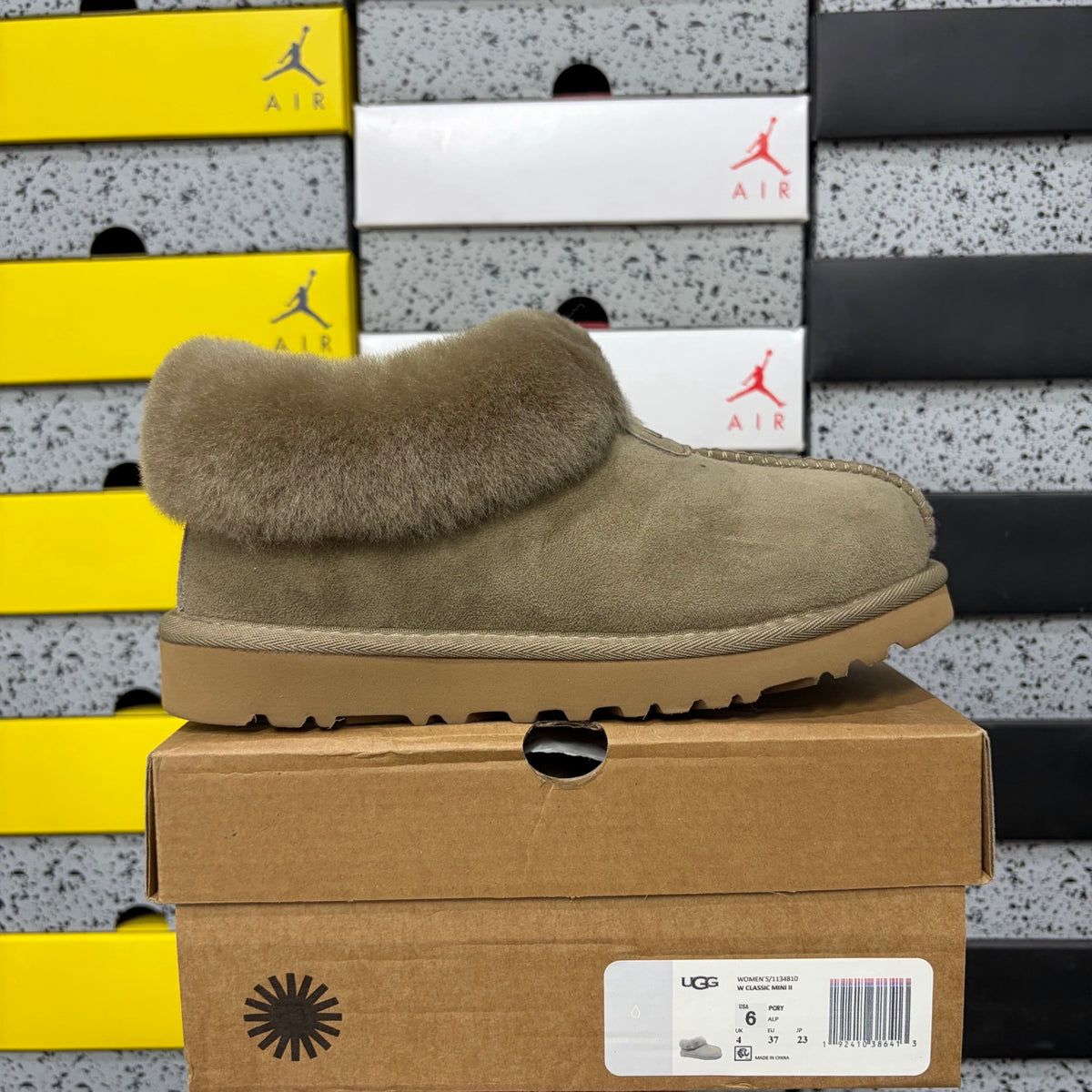 UGG Tazz Slipper – Sand Suede Platform Mule with Tonal Cream Sheepskin Cuff, Moccasin Seam & UGG Heel Tab