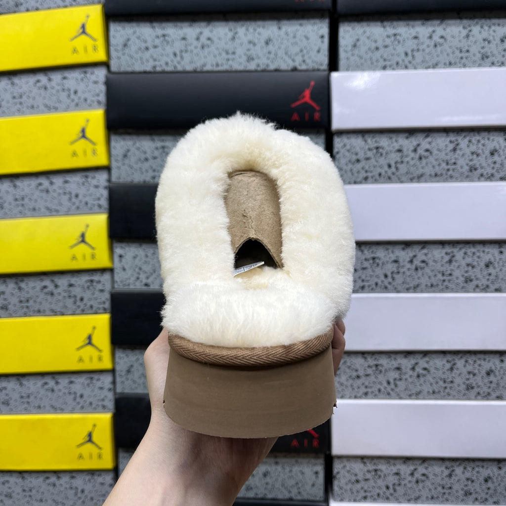UGG Classic Ultra Mini Boot – Chestnut Suede