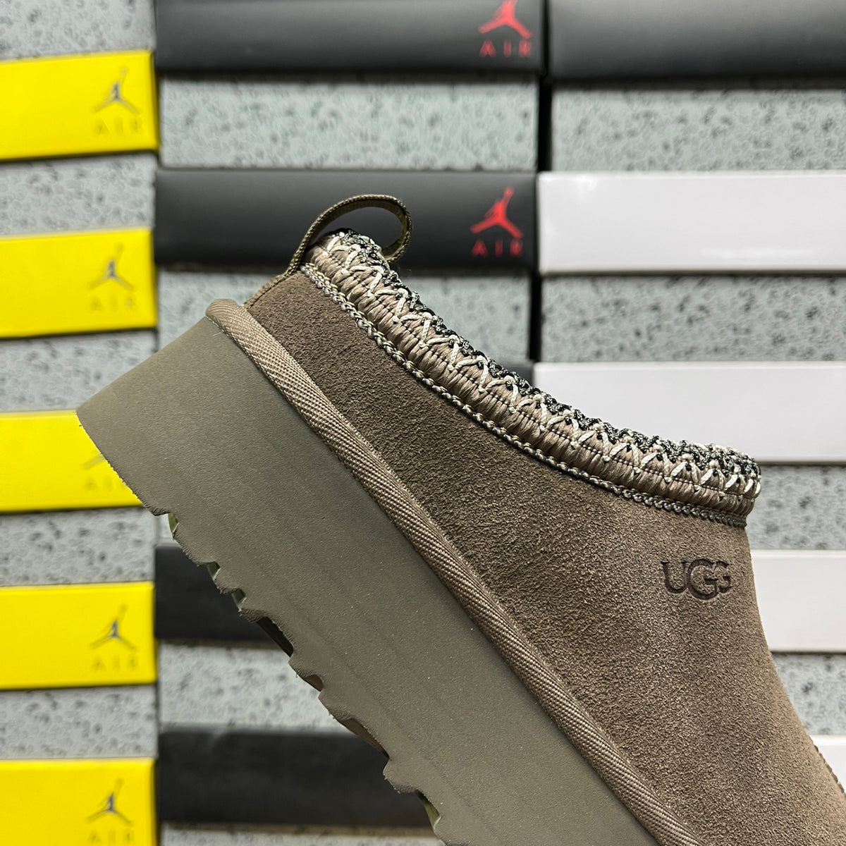UGG Tazz Platform Slipper – Olive Suede with Embroidered Collar Trim