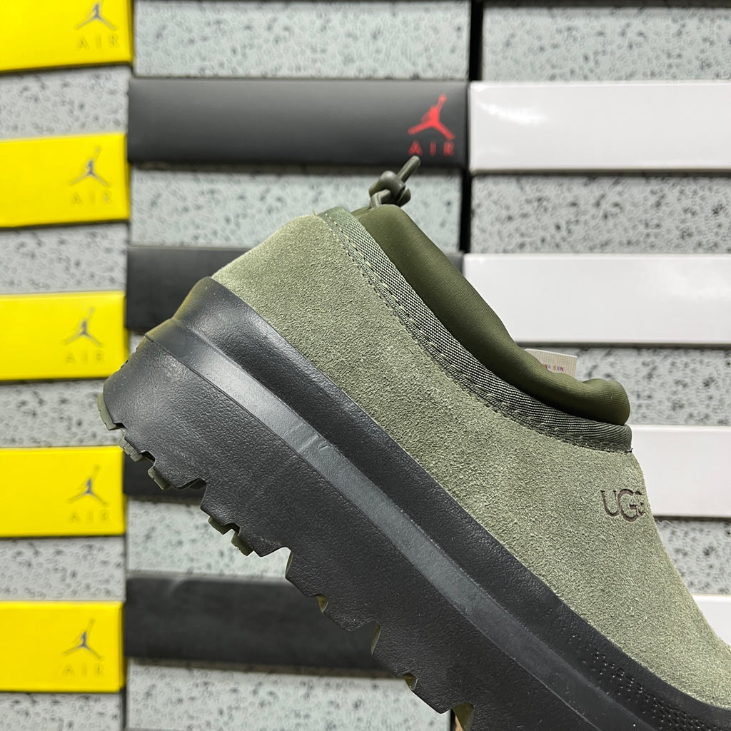 UGG Venture Daze – Army Green Suede Slip-On with Black Lug Sole & Sheepskin Lining