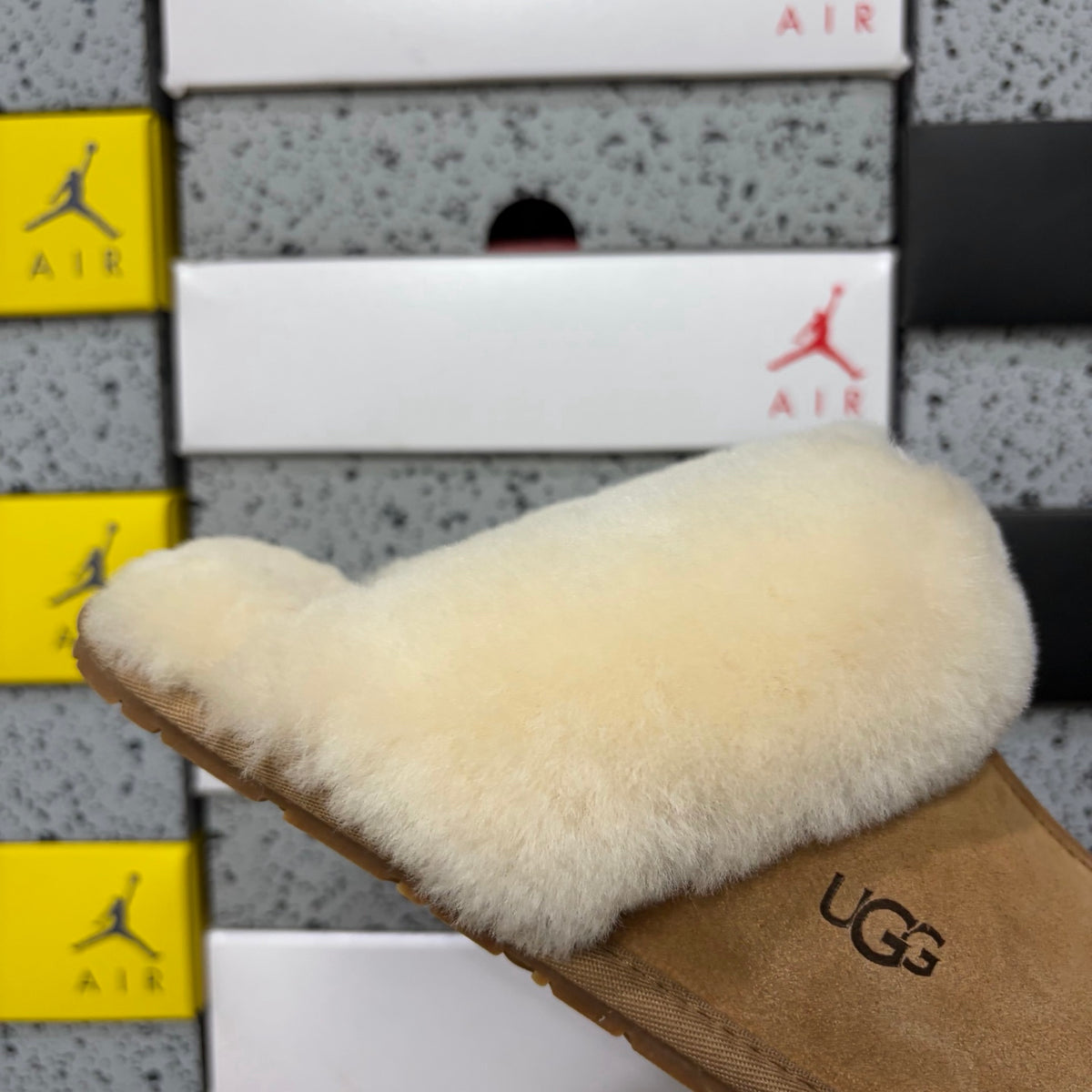 UGG Disquette Slipper – Chestnut Suede Open-Toe Slide with Oversized Cream Sheepskin Drape & Flat Sole