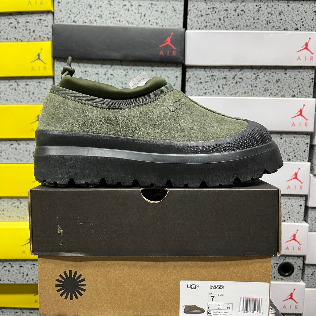 UGG Venture Daze – Army Green Suede Slip-On with Black Lug Sole & Sheepskin Lining