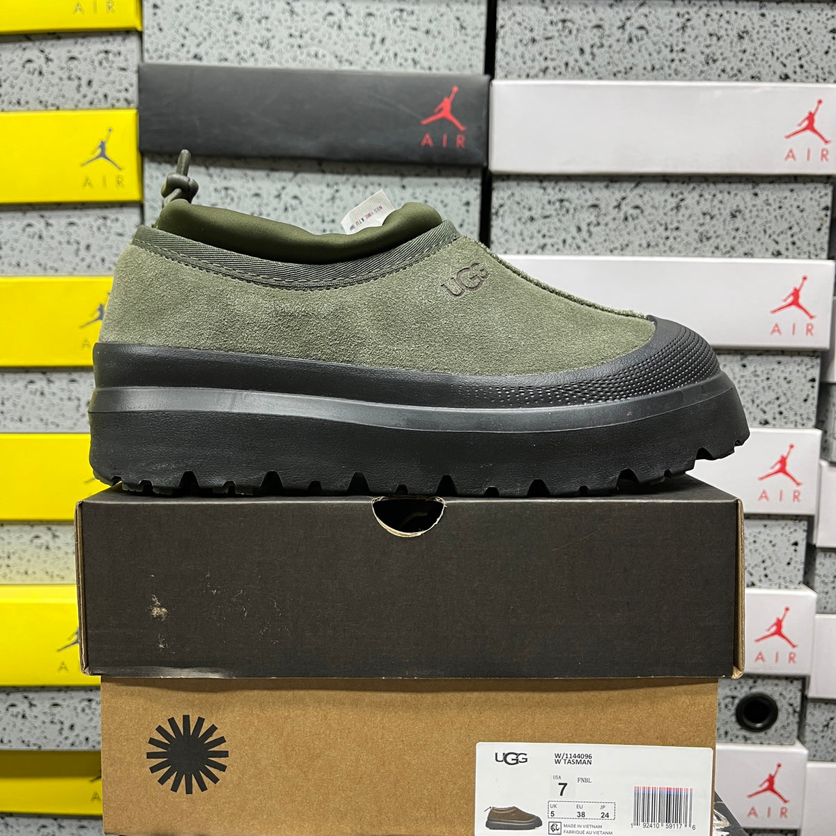 UGG Venture Daze – Army Green Suede Slip-On with Black Lug Sole & Sheepskin Lining