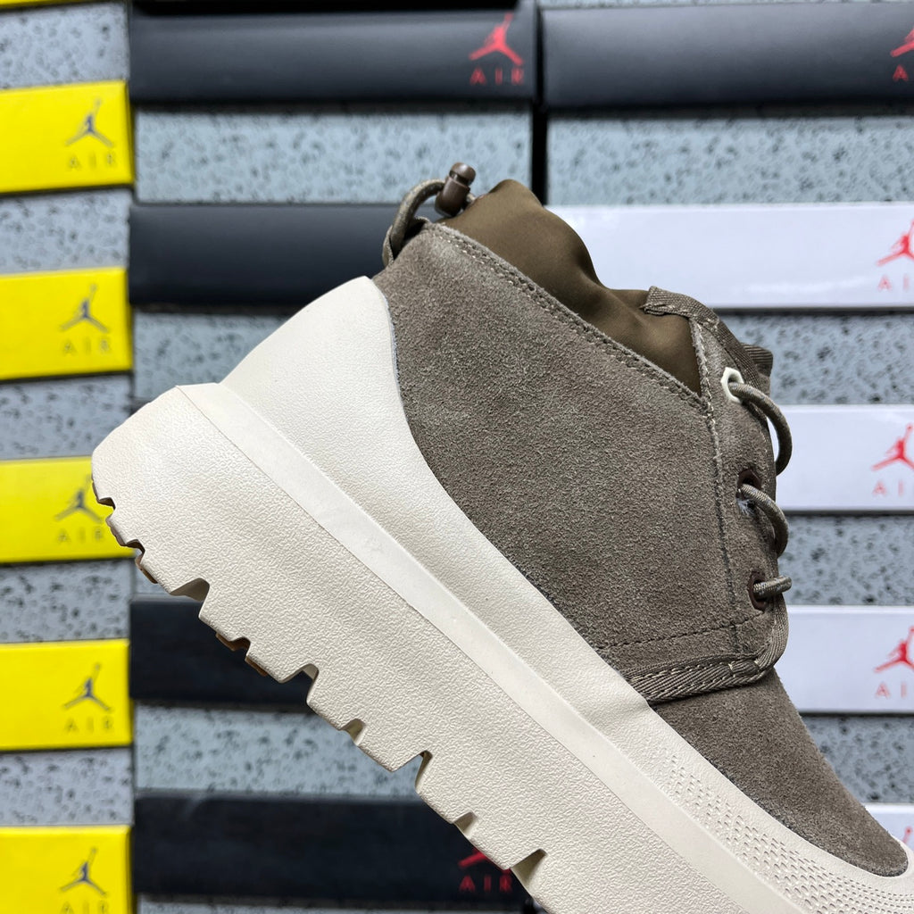 UGG Chukka Lace-Up Platform Boot – Olive Suede